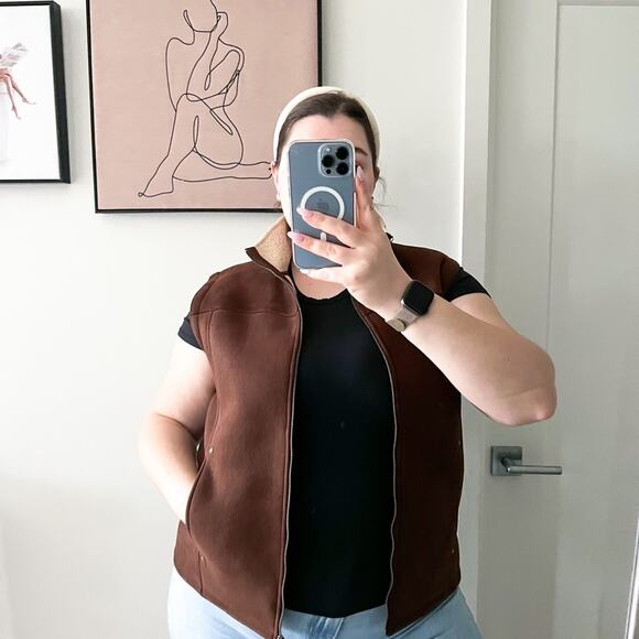 Lauren Ralph Lauren Jackets & Blazers - Lauren Ralph Lauren Brown Shearling Lined Faux Suede Barn Vest Women’s Size XL